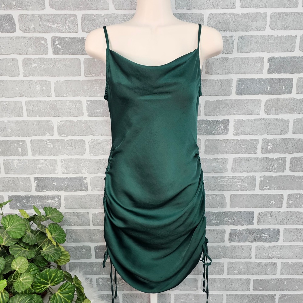 Express Mini Slip Dress Emerald Green XS Ruched Side‎ Lightweight Cocktail Party